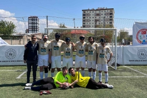 Kulüplerimiz Başarıya Doymuyor