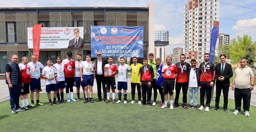 Kulüplerimiz Başarıya Doymuyor