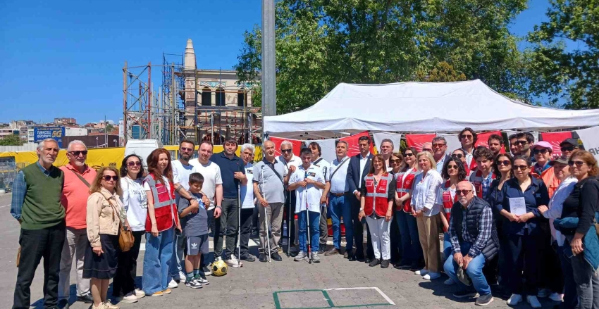 Kadıköy’de Farkındalık ve Dayanışma Buluşması Gerçekleştirildi