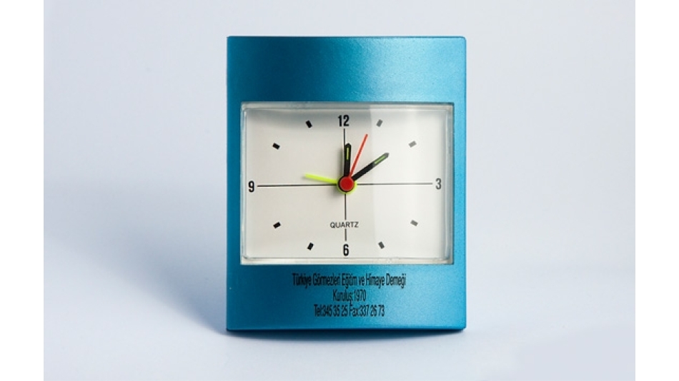 Turged Logolu Masa Saati
